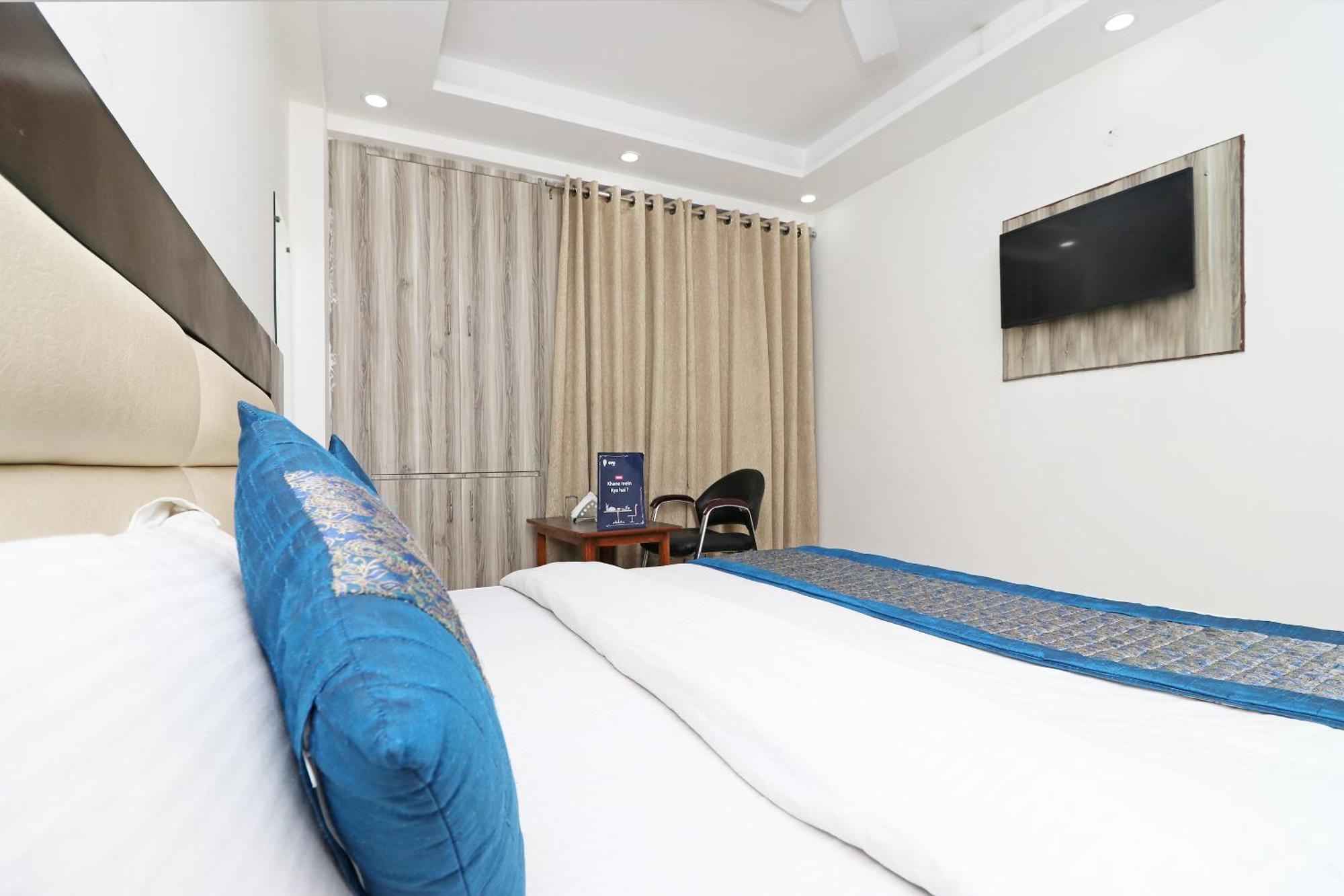 Hotel O Sweet Palace Ню Делхи Екстериор снимка